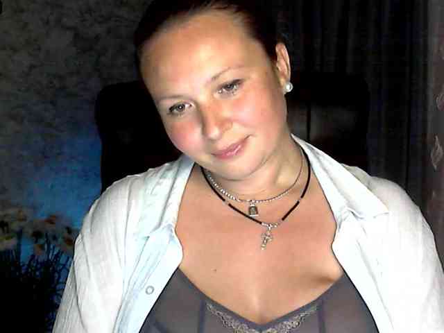 NERVOMOTINA Live Webcam on BongaCams