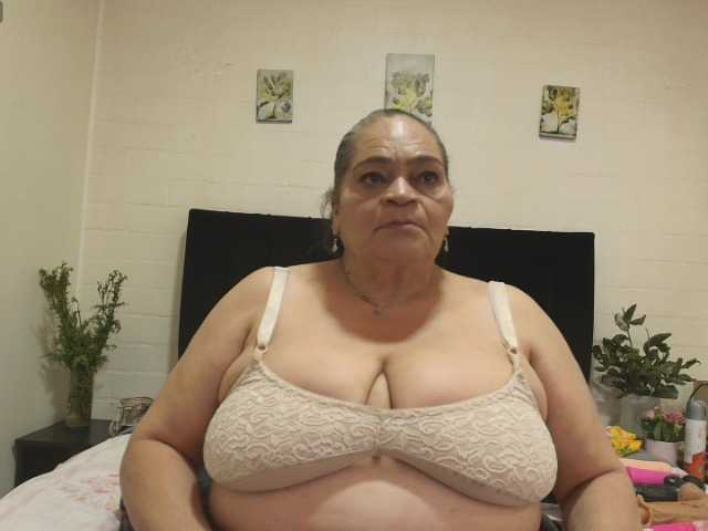 QueenMatturex live cam preview