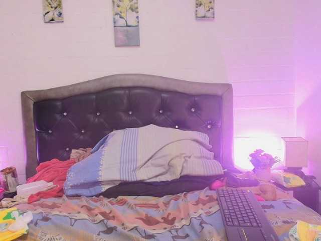 VickyBoobss's BongaCams show and profile