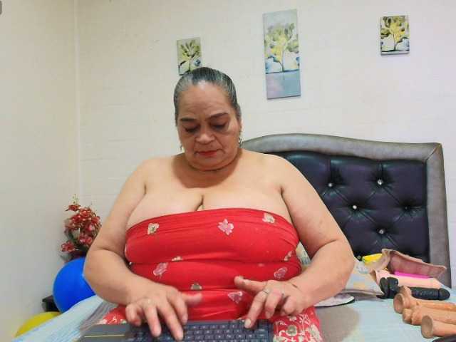 VickyBoobss