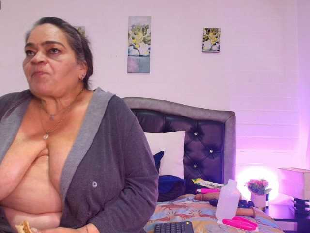 VickyBoobss