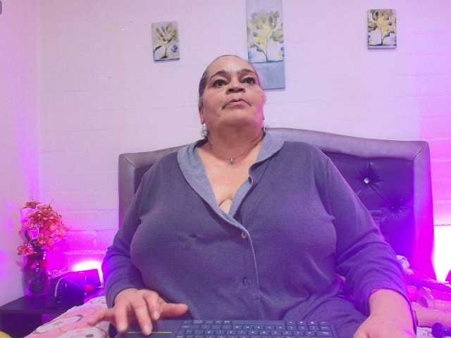 VickyBoobss