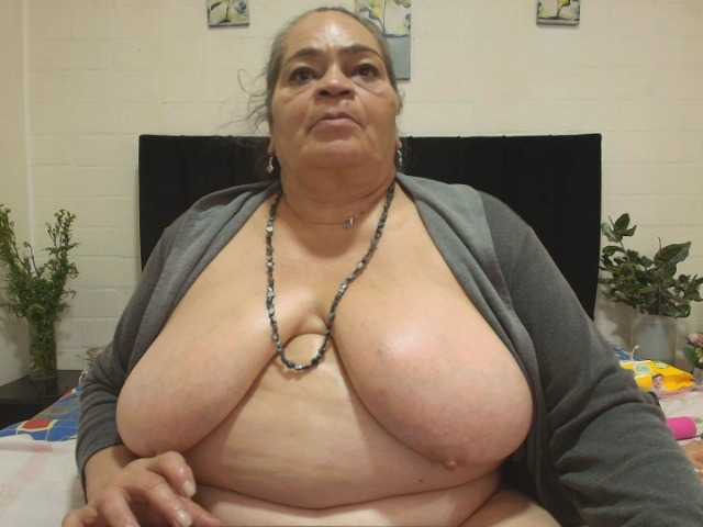 VickyBoobss