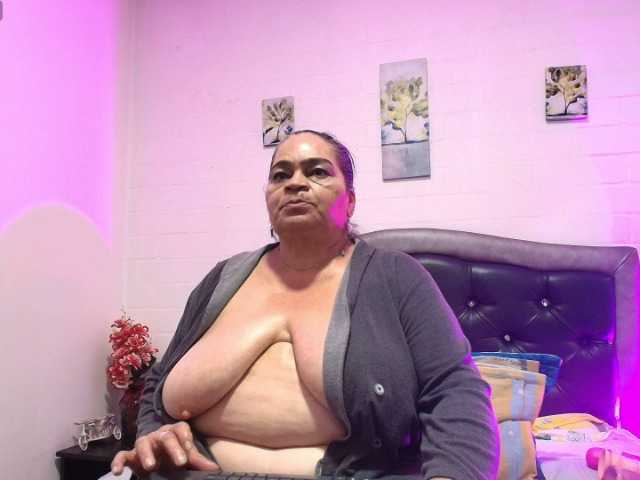 VickyBoobss