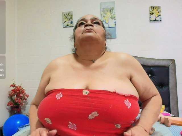 VickyBoobss