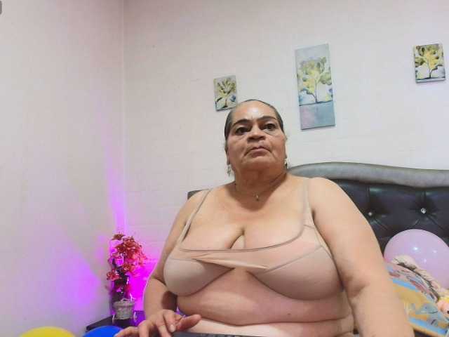 VickyBoobss