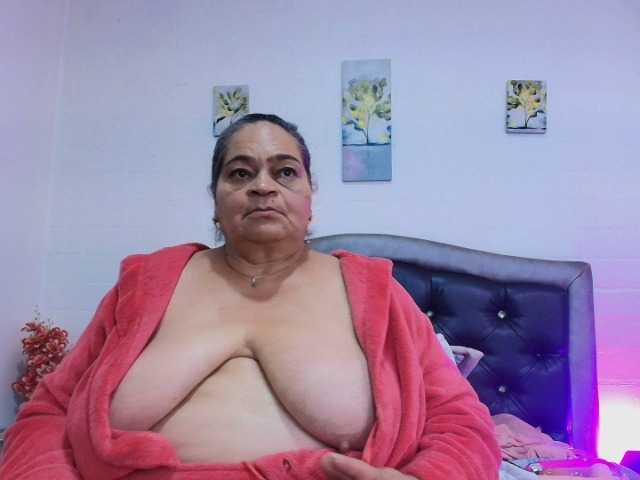 VickyBoobss