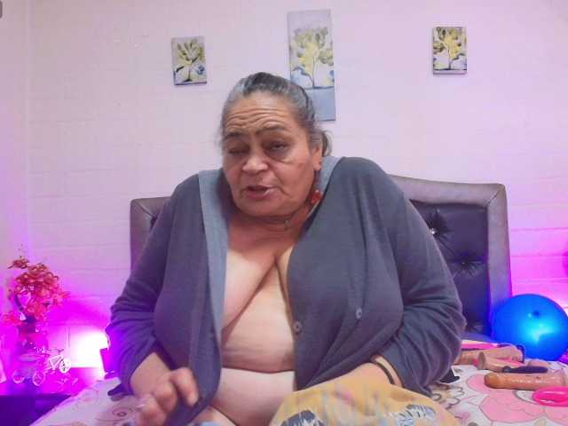 vickyboobss online