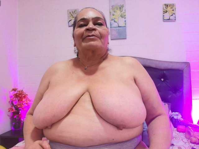 VickyBoobss