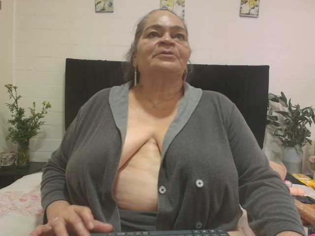 VickyBoobss