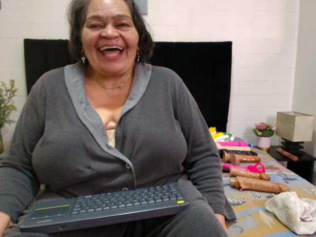 VickyBoobss