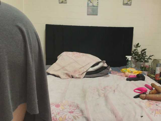QueenMatturex live cam preview