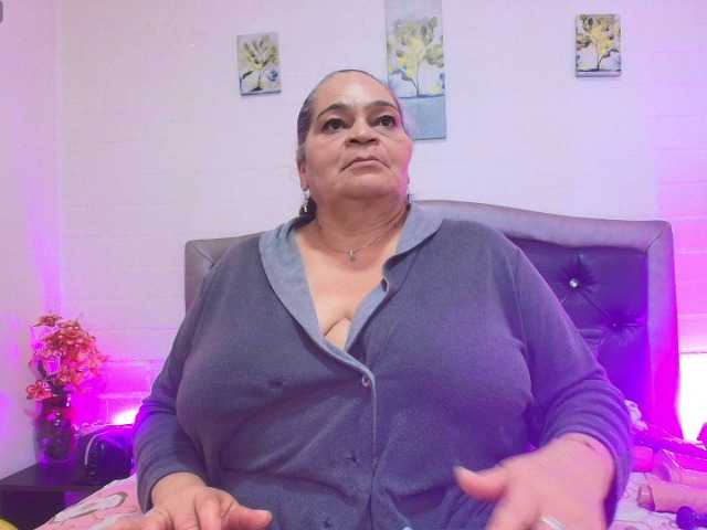 VickyBoobss