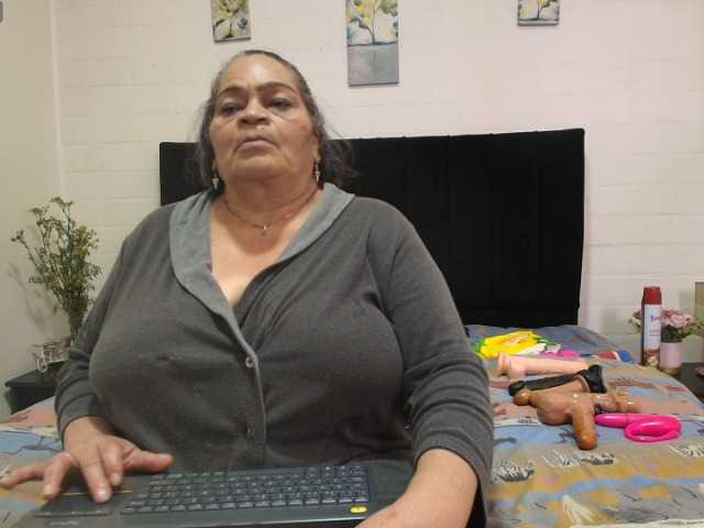 VickyBoobss live cam on BongaCams