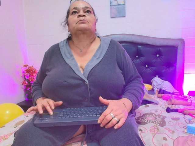 VickyBoobss