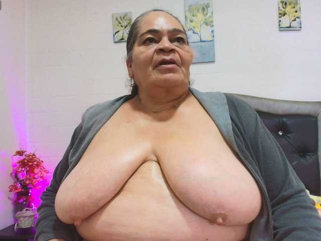 VickyBoobss