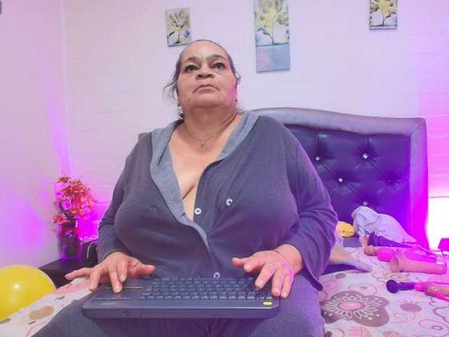 VickyBoobss