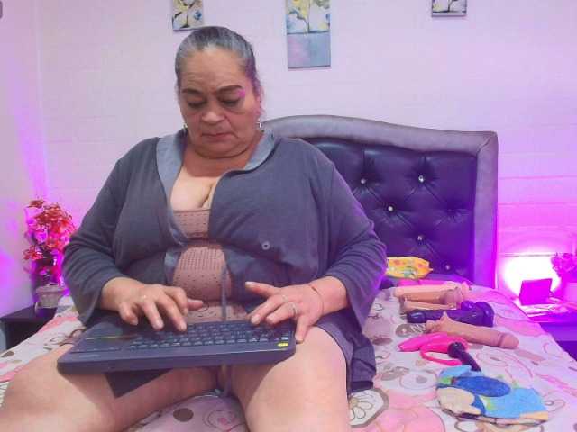 VickyBoobss