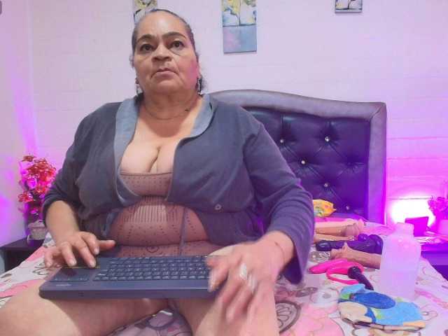 VickyBoobss
