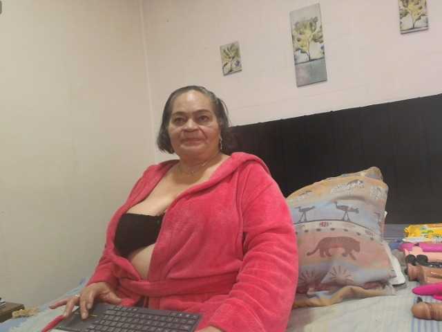VickyBoobss live cam