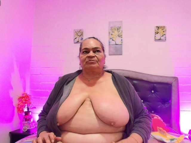 VickyBoobss