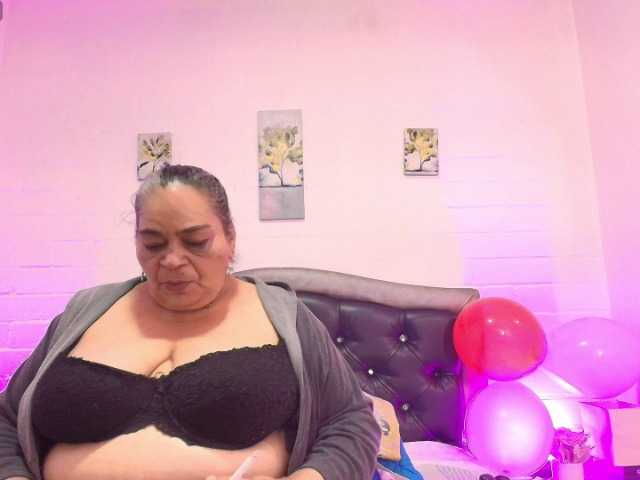 VickyBoobss live cam on BongaCams