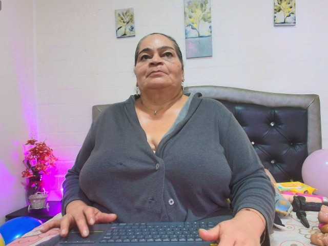 VickyBoobss