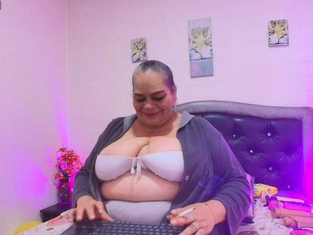 VickyBoobss
