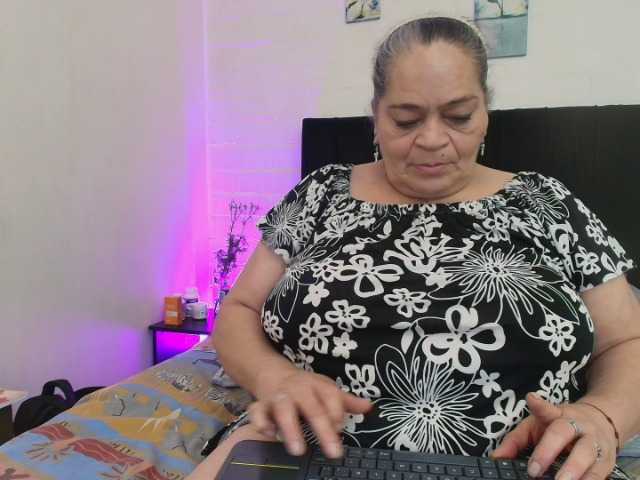 VickyBoobss