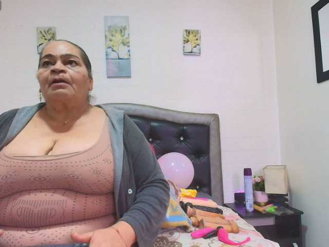VickyBoobss live cam