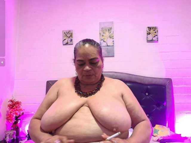 VickyBoobss