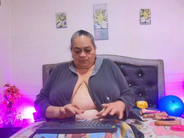 VickyBoobss