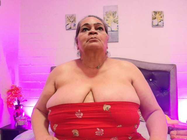 VickyBoobss