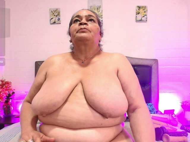 VickyBoobss