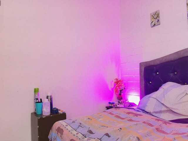 VickyBoobss live cam on BongaCams