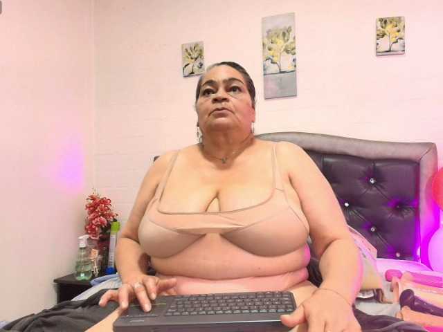 VickyBoobss