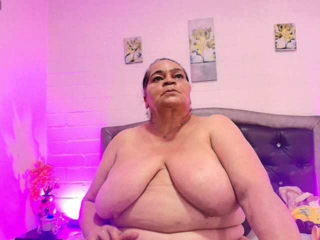 VickyBoobss