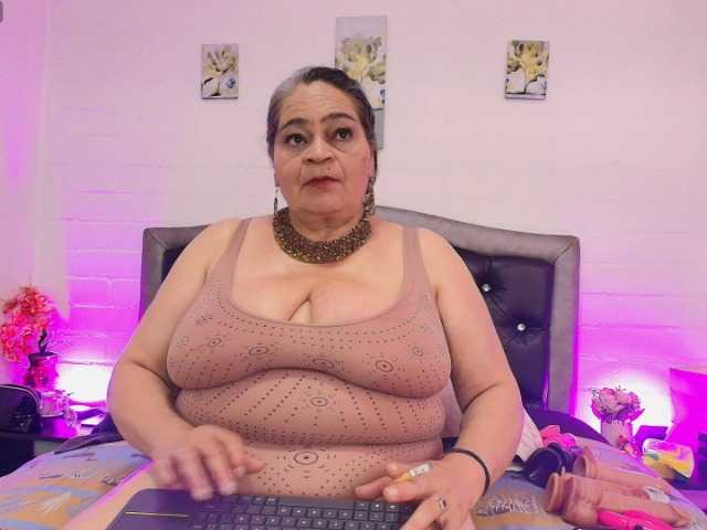 VickyBoobss
