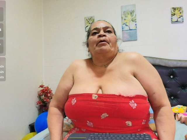 VickyBoobss live cam on BongaCams