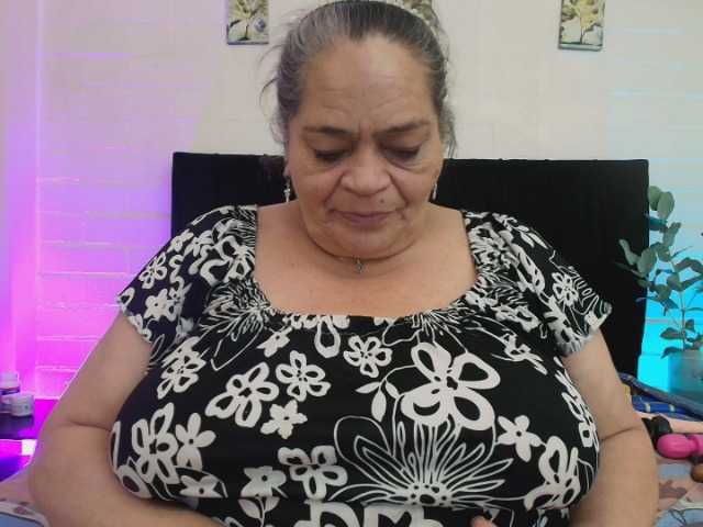 VickyBoobss