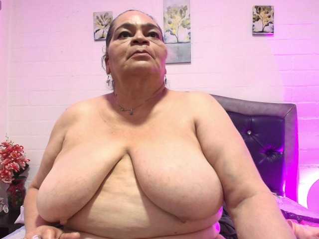 VickyBoobss