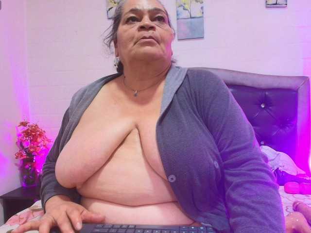 VickyBoobss