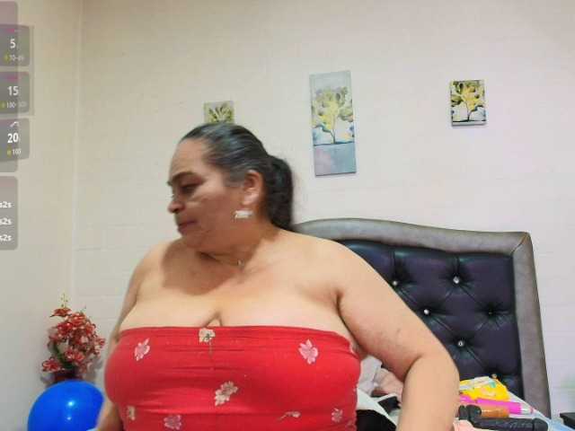 VickyBoobss