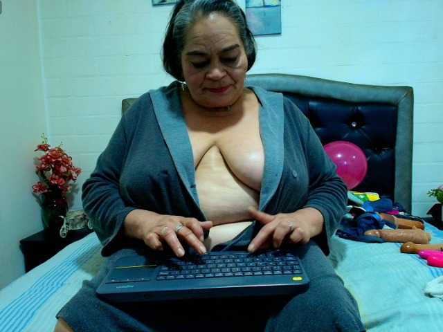 VickyBoobss