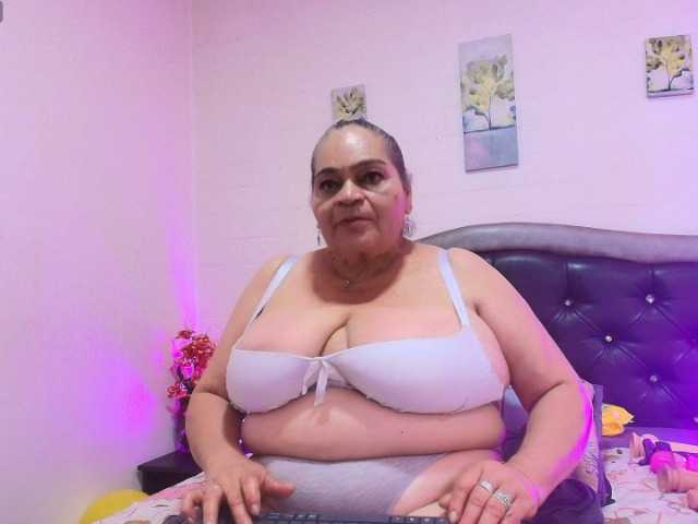 VickyBoobss