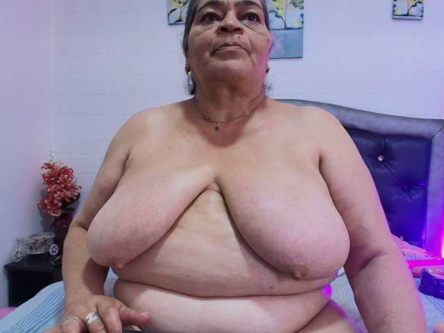 VickyBoobss
