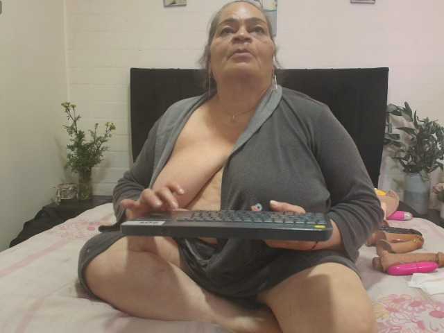 VickyBoobss