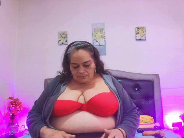 VickyBoobss live cam on BongaCams
