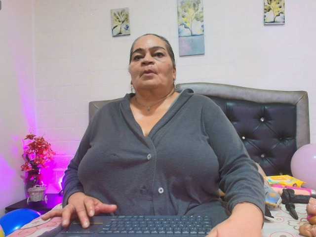 VickyBoobss
