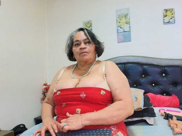 VickyBoobss